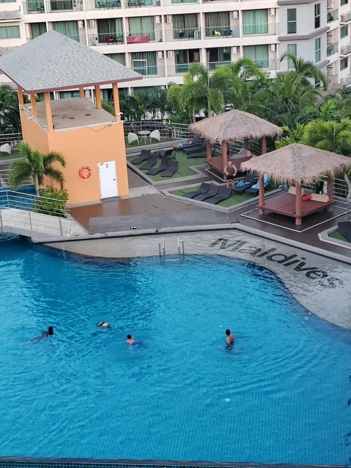 Laguna Beach Resort Maldives Джомтиен Бийч Екстериор снимка