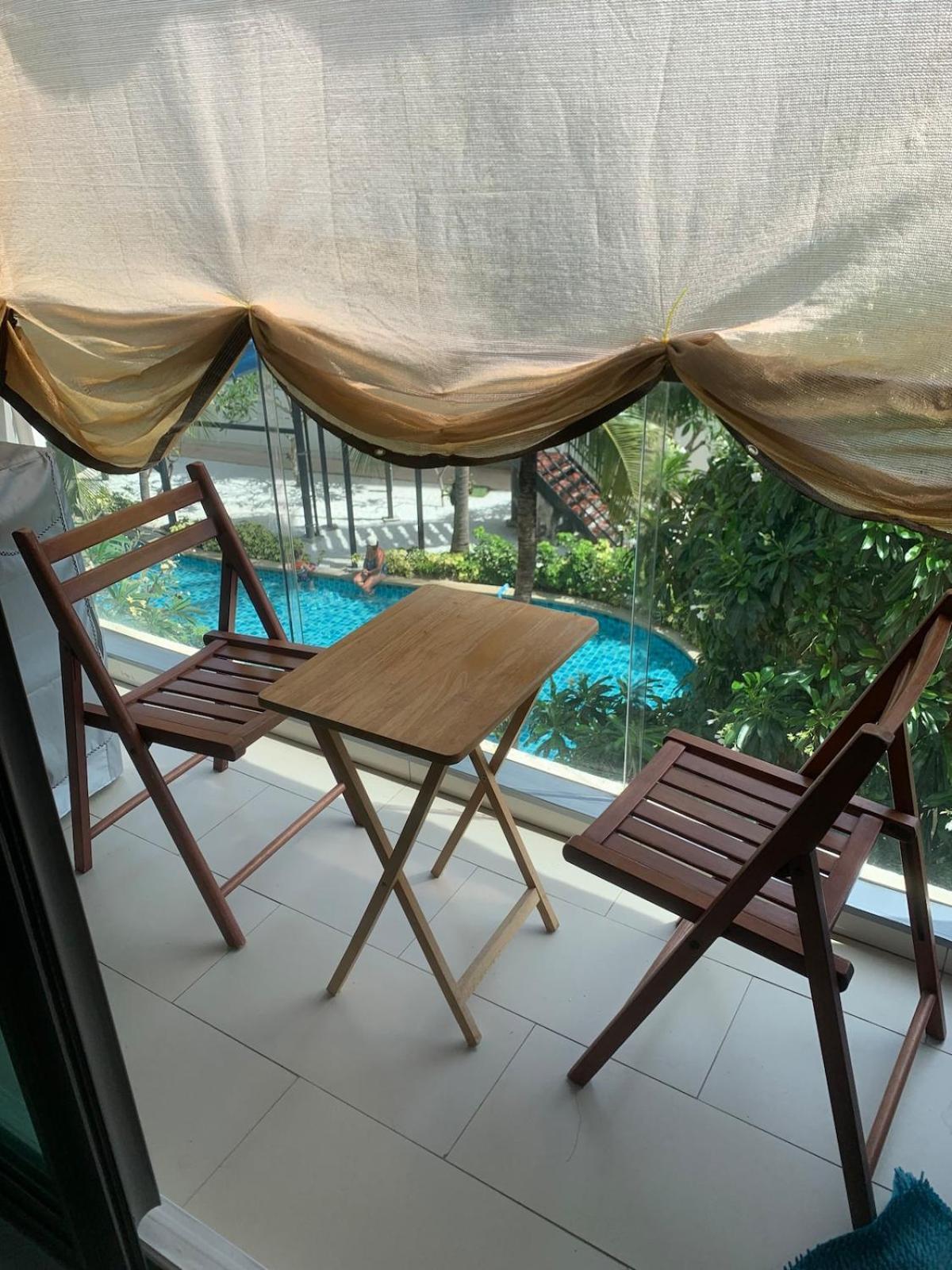 Laguna Beach Resort Maldives Джомтиен Бийч Екстериор снимка